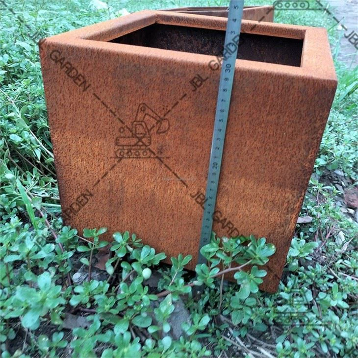 30 Inch Outdoor Planters
