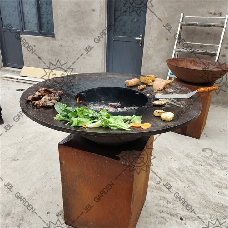 Rusty Corten BBQ Grill