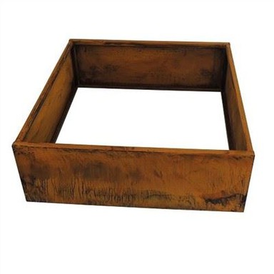 Qsari tal-fjuri mħawla tas-siġra tal-metall