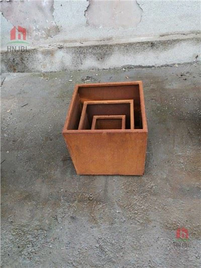 Kaxxa moderna tal-Planter tal-Azzar