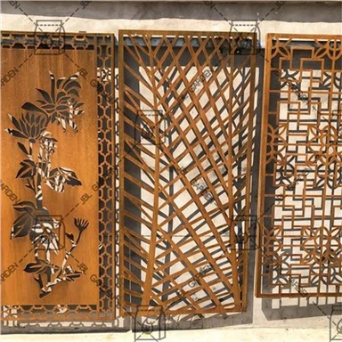 Siġra Corten Azzar Skrin Għall Pajsaġġ