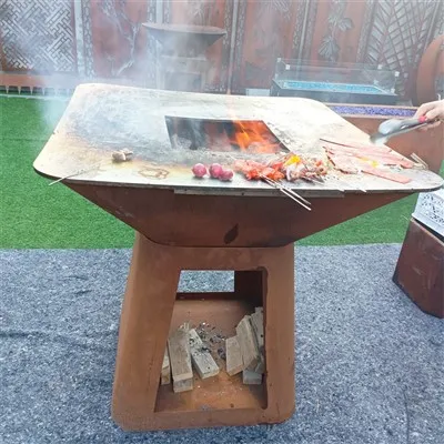Stil tan-Natura Corten Barbecue