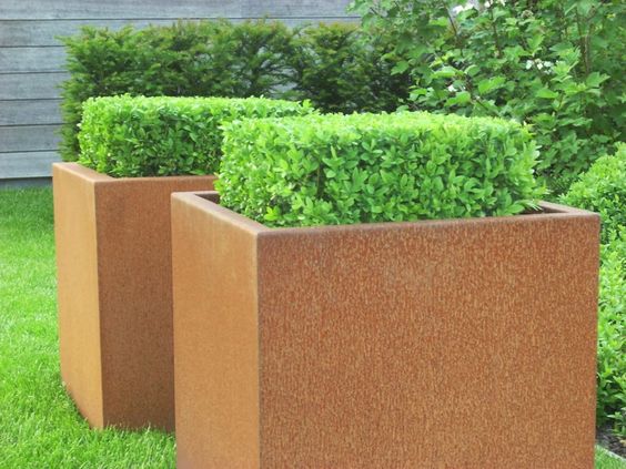 Qsari tal-Fjura tal-Azzar Corten