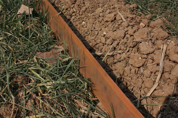 Minimalist Corten Steel Landscaping Edging For Contemporary Gardens price
