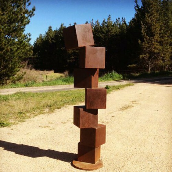 geometric-art-cube geometric-art-cube