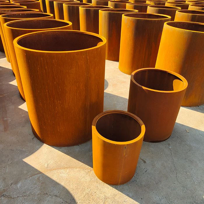 Rusty   Azzar   Planter   Kaxxa