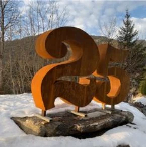 Dekorazzjonijiet tal-Azzar Corten